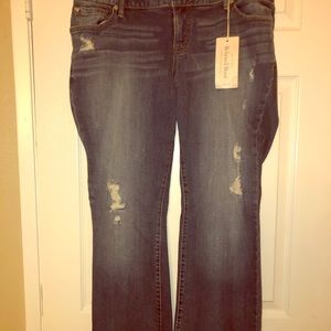 NWT Relaxed Boot Cut Jeans